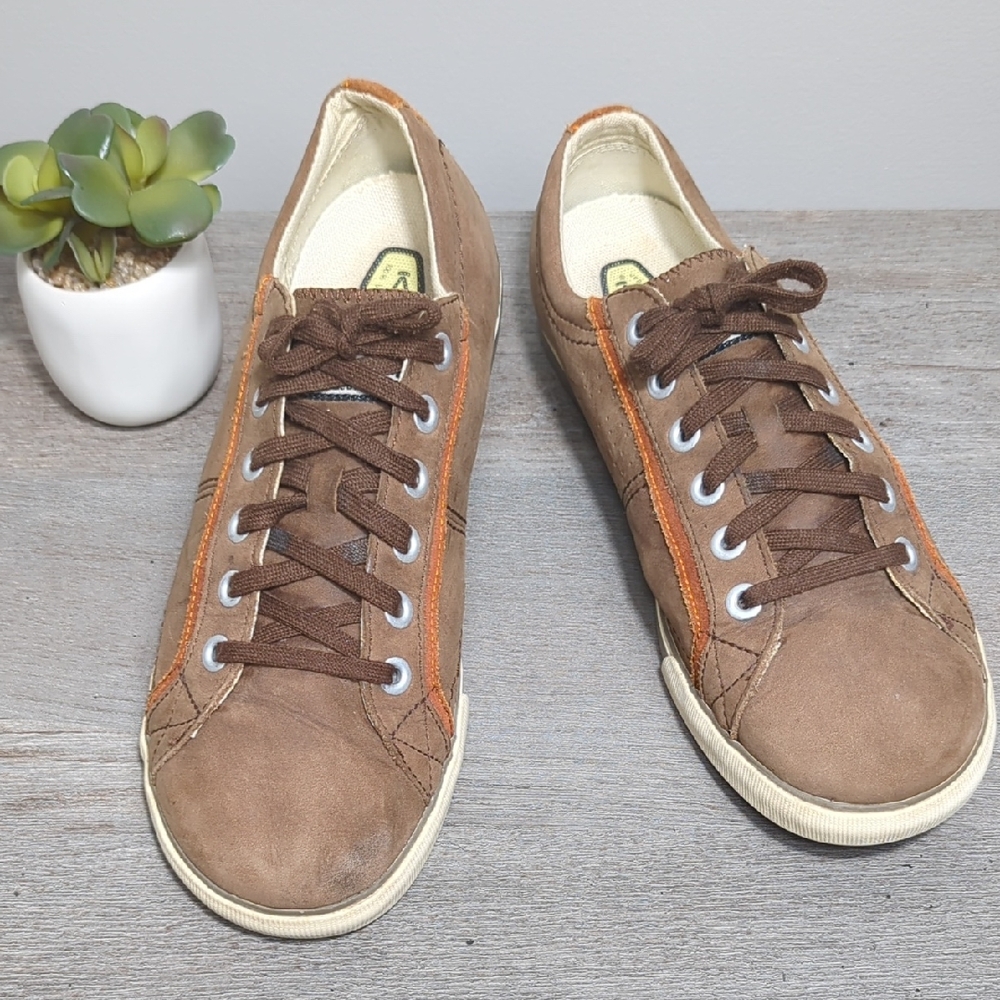 KEEN Arcata Men's Suede Brown Orange Casual Sneakers‎ 1002889 Size 10.5 Grunge